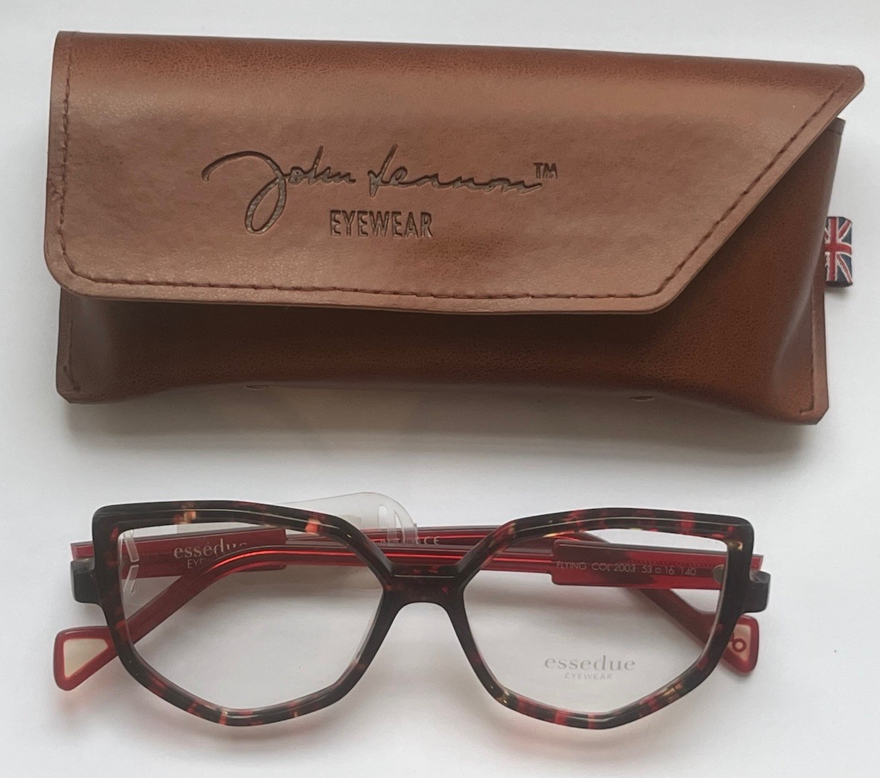 Lunette de vue femme Essedue Flying monture optique chic tendance acétate