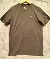 Nike The Nike Tee Men's Athletic Fit Solid Gray Logo Crew Neck T-Shirt L