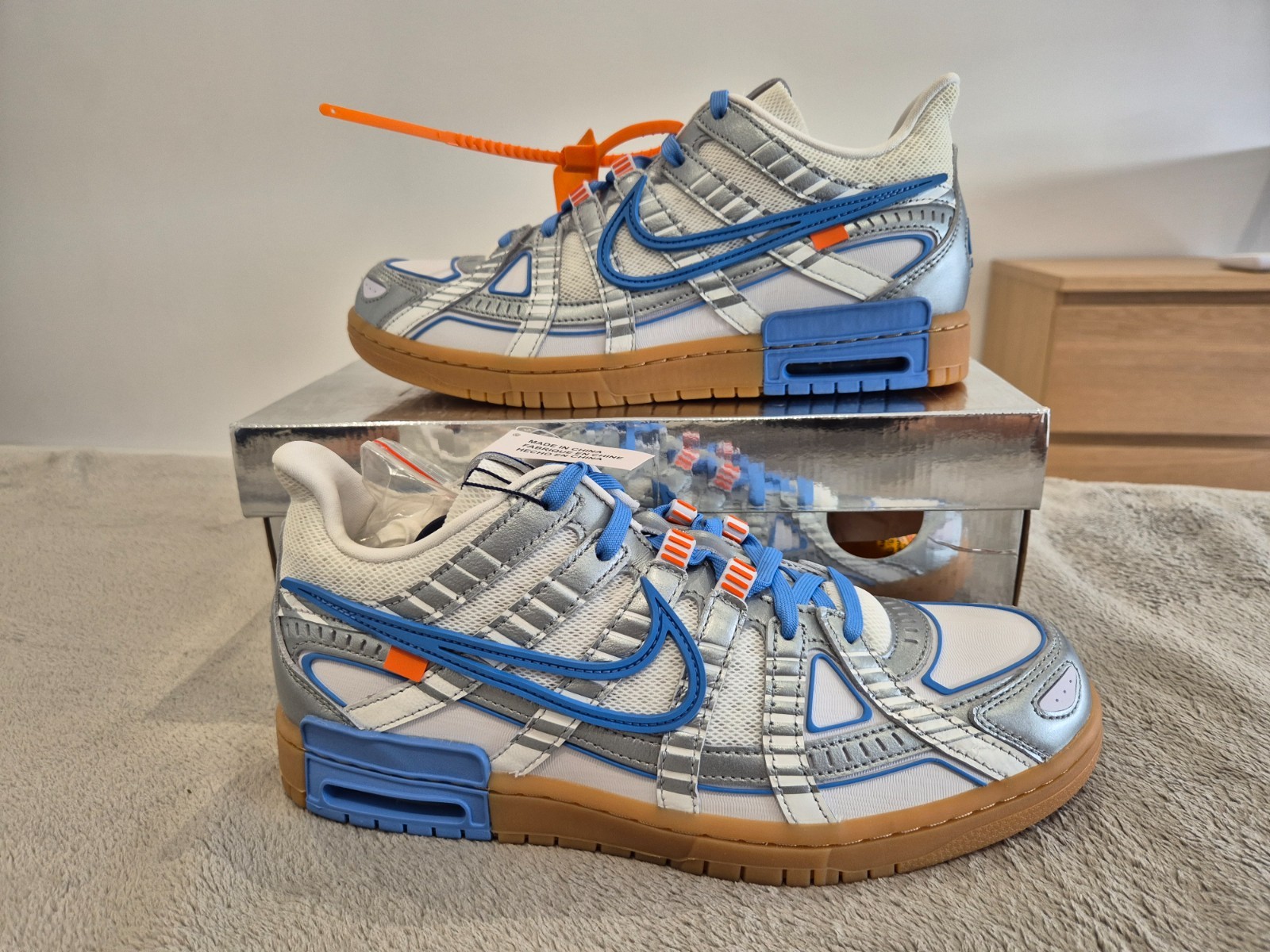 OFF WHITE X NIKE Nike X Off White Air Rubber Dunk UNC 10.5 US Nuove ✅