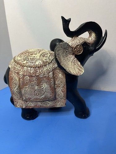 Statuina elefante vintage in resina con baule rialzato coperta dettagliata e copricapo - Foto 2 di 5
