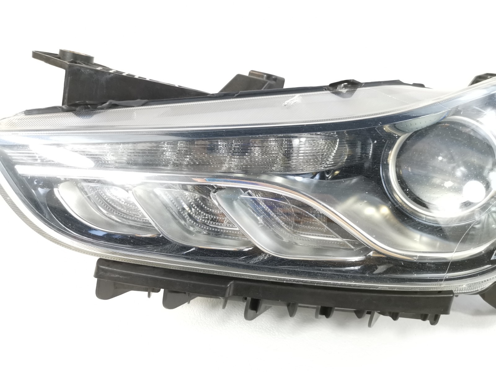 Maserati Ghibli 2017  Front Left Side Adaptive Xenon Headlight 670038241 OEM