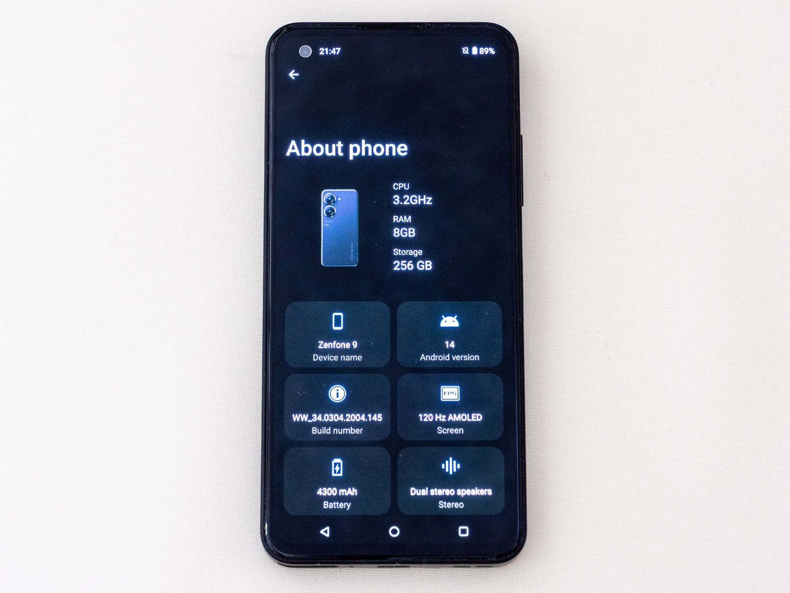 ASUS Zenfone 9 Black 8GB RAM 256GB Unlocked AI2202 - US Version