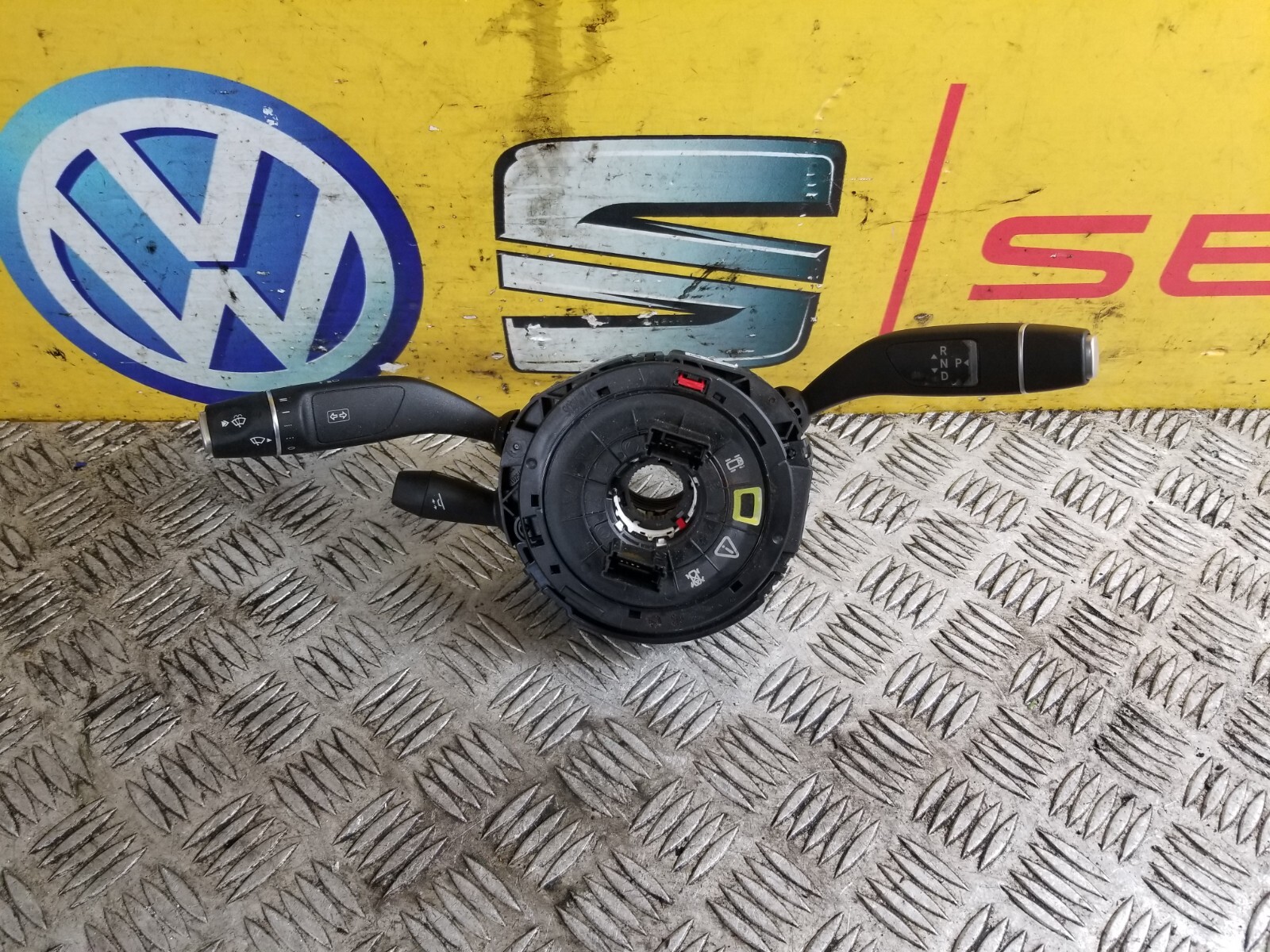 MERCEDES BENZ W205 Indicator Wiper Switches Steering Column 