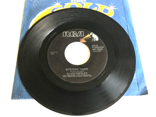 AS108 45RPM Elvis Presley Mystery Train Gold Standard Black Label  RCA 447-0600 - Afbeelding 1 van 4
