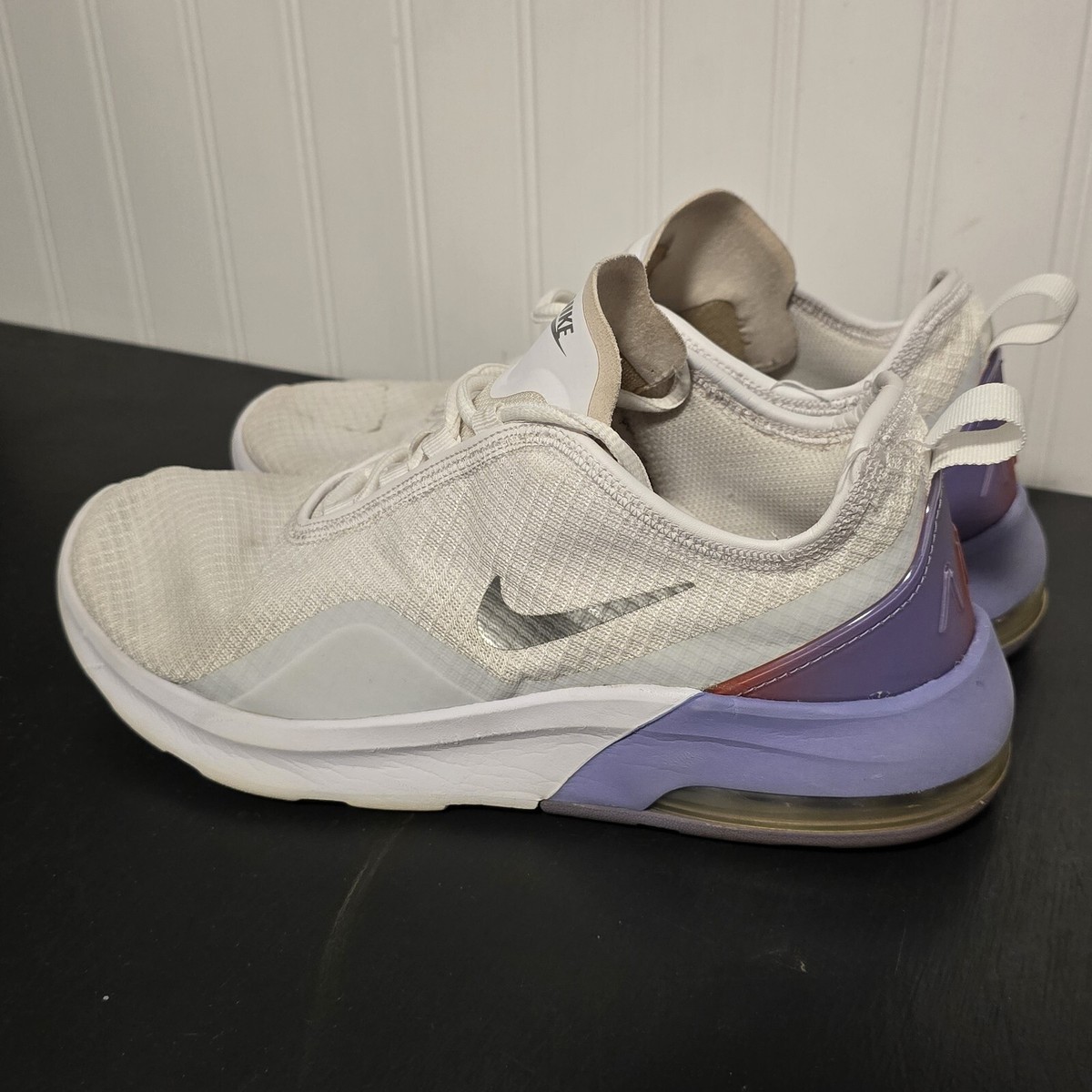 nike air max motion 2 white and purple
