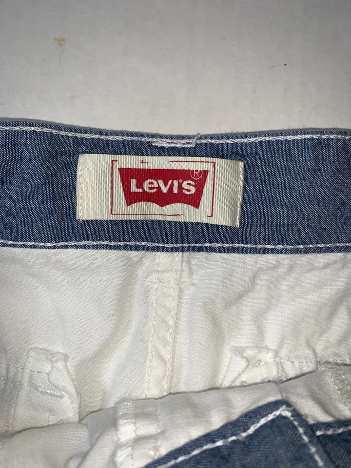 Usado - Jeans cargo Levis com cinto masculino (tamanho 20) - Imagem 2 de 4