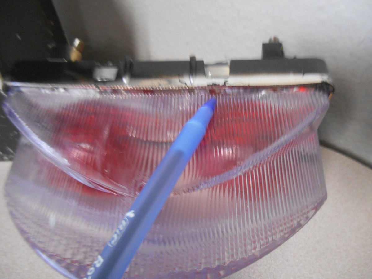 CBR600F4i テールレンズ　クリア NOS Honda Clear Alternatives Clear Tail Light Lens Housing