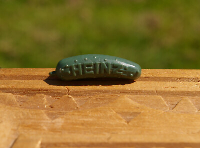 Heinz Pickle Cucumber 1 1/4'' Plastic Lapel Pin Pinback From An Estate Sale