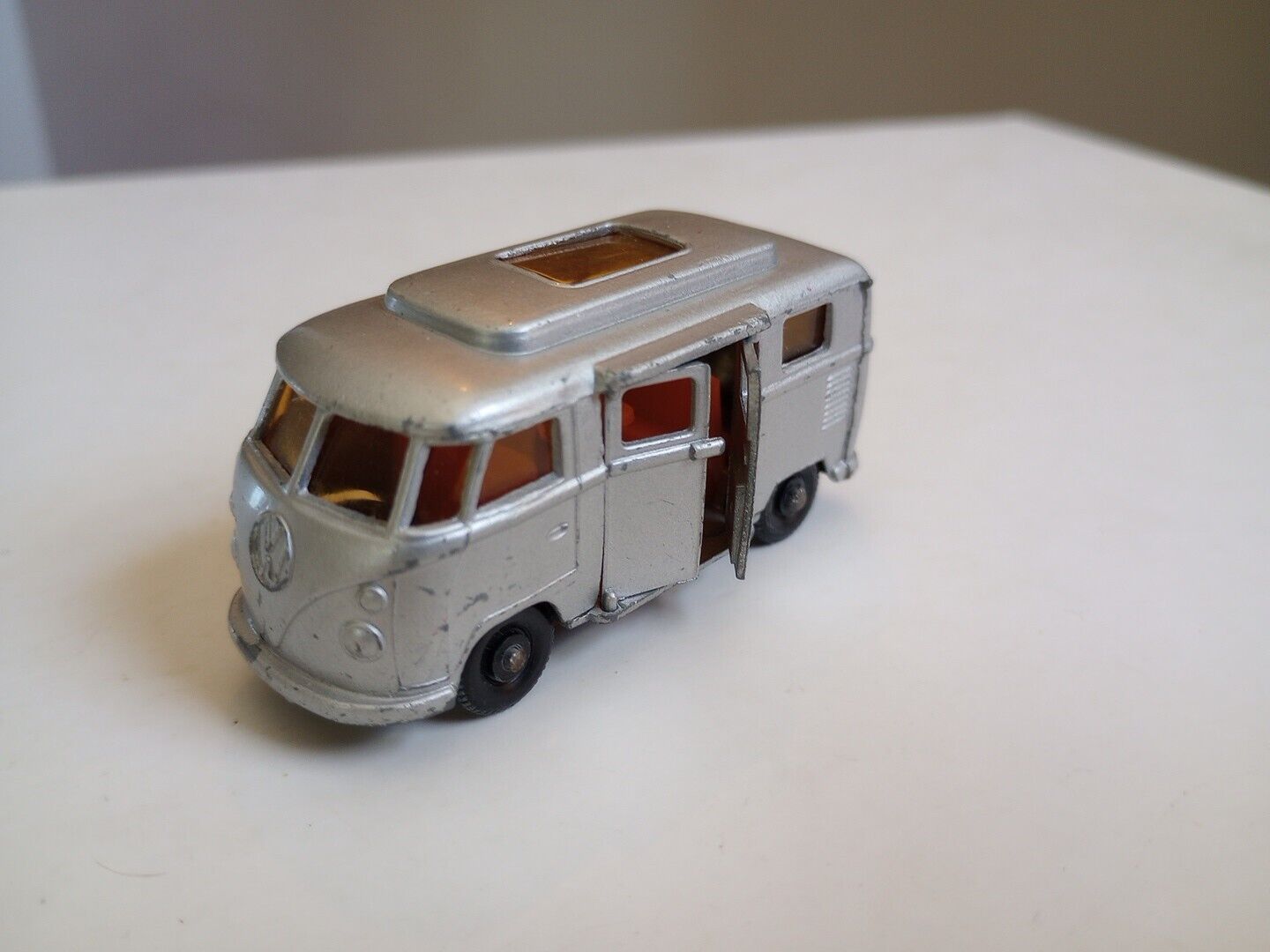 Picture 1 of 6