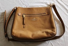 Coach Pebbled Tan Shoulder Bag Gold Hardware Zipper Accent Inner Pockets
