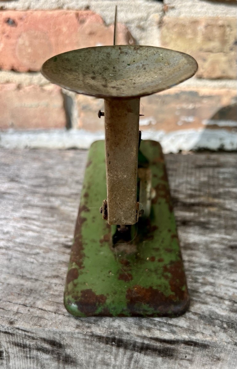 Vintage Jiffy-Way Egg Scale Grader Green with key by Sears Roebuck