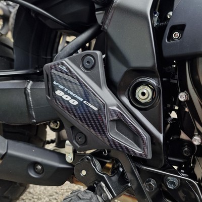 3D Aufkleber kompatibel mit Suzuki V-Strom 800 DE 2023-2025 Fußleistenschutz