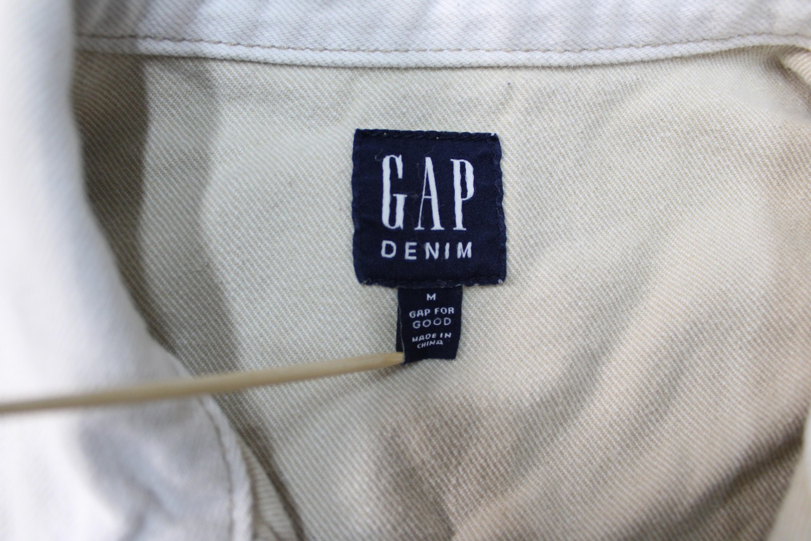 Gap Denim Jacket  Medium White Trucker Button Fro… - image 2
