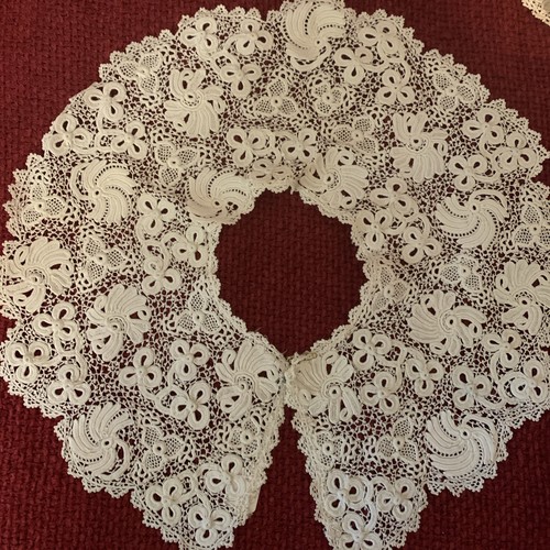 Victorian Irish Lace Collar, crocheted, 3D floral pattern