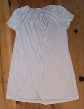Vtg Lorraine Robe Womens L Purple Short Sleeve Button Up Lace USA Antron Nylon
