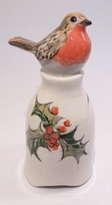 Lovely Stuart Bass Pie Bird * Festive ROBIN on Funnel * made in ENGLAND