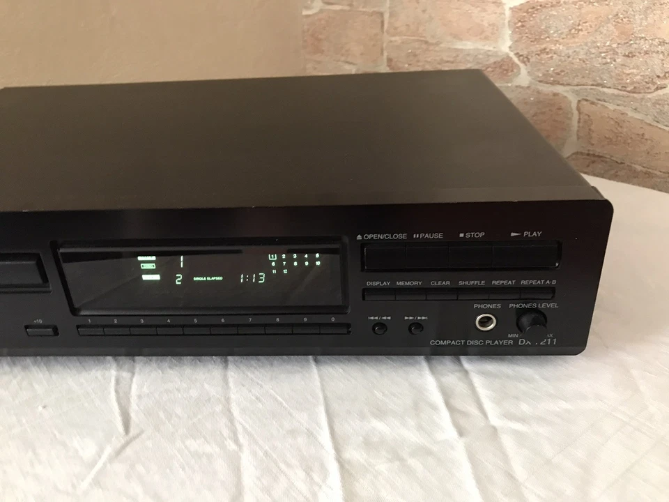 Onkyo DX-7211  CD Player mit Original Fernbedienung Top - Bild 2 von 4