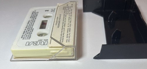 Both Sides Of Dolly Parton 1979 RCA Cassette Tape - Free Aus Post! - Picture 3 of 4