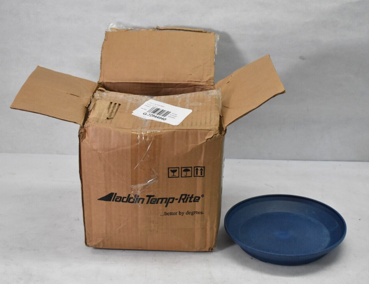 Lot of 11 Aladdin Temp-Rite Base insul-Max 9" Blue Thermal Durable Plastic