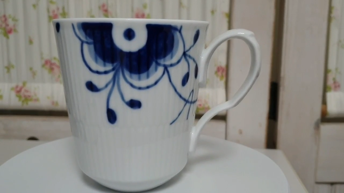 Royal Copenhagen Blue Fluted Mega 37CL Mug Cup Set of 2