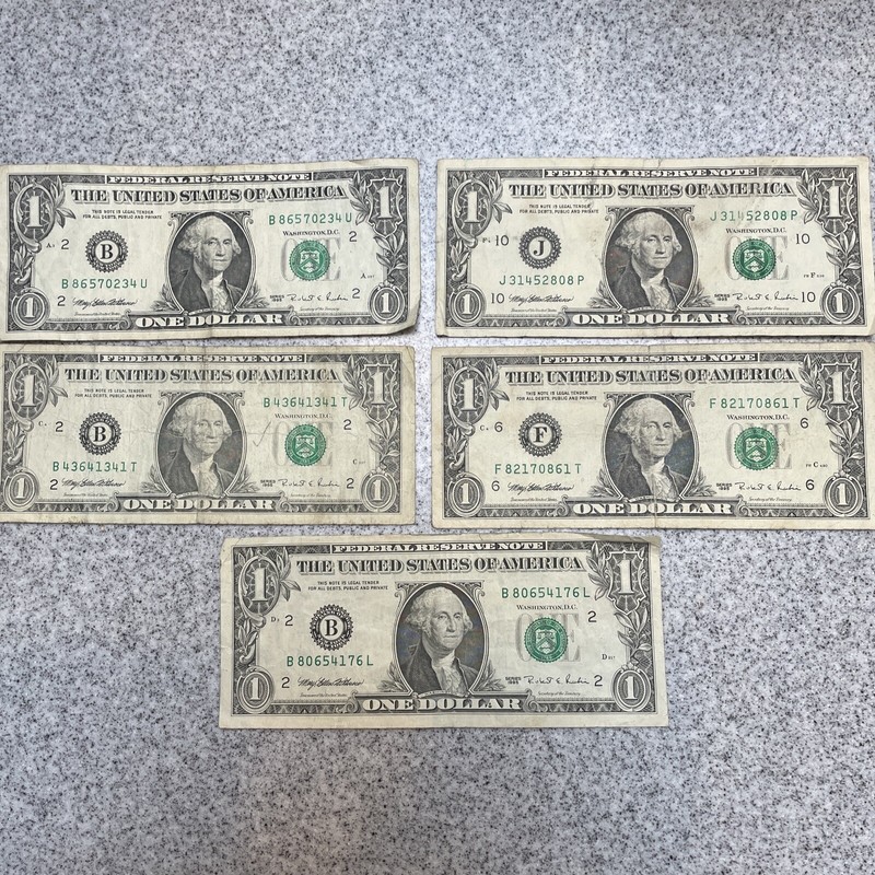 Lot of Five 1995 $1 Dollar Bill Federal Reserve Note  Vintage Rare 29 Years Old