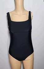 NWT- Cupshe Womens One Piece Swimsuit Size L Black Color