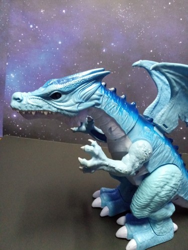 Siehe Video Robo Alive Blue Ice Dragon bewegt sich durch Brüllen und Licht funktioniert nicht 8( - Bild 2 von 9