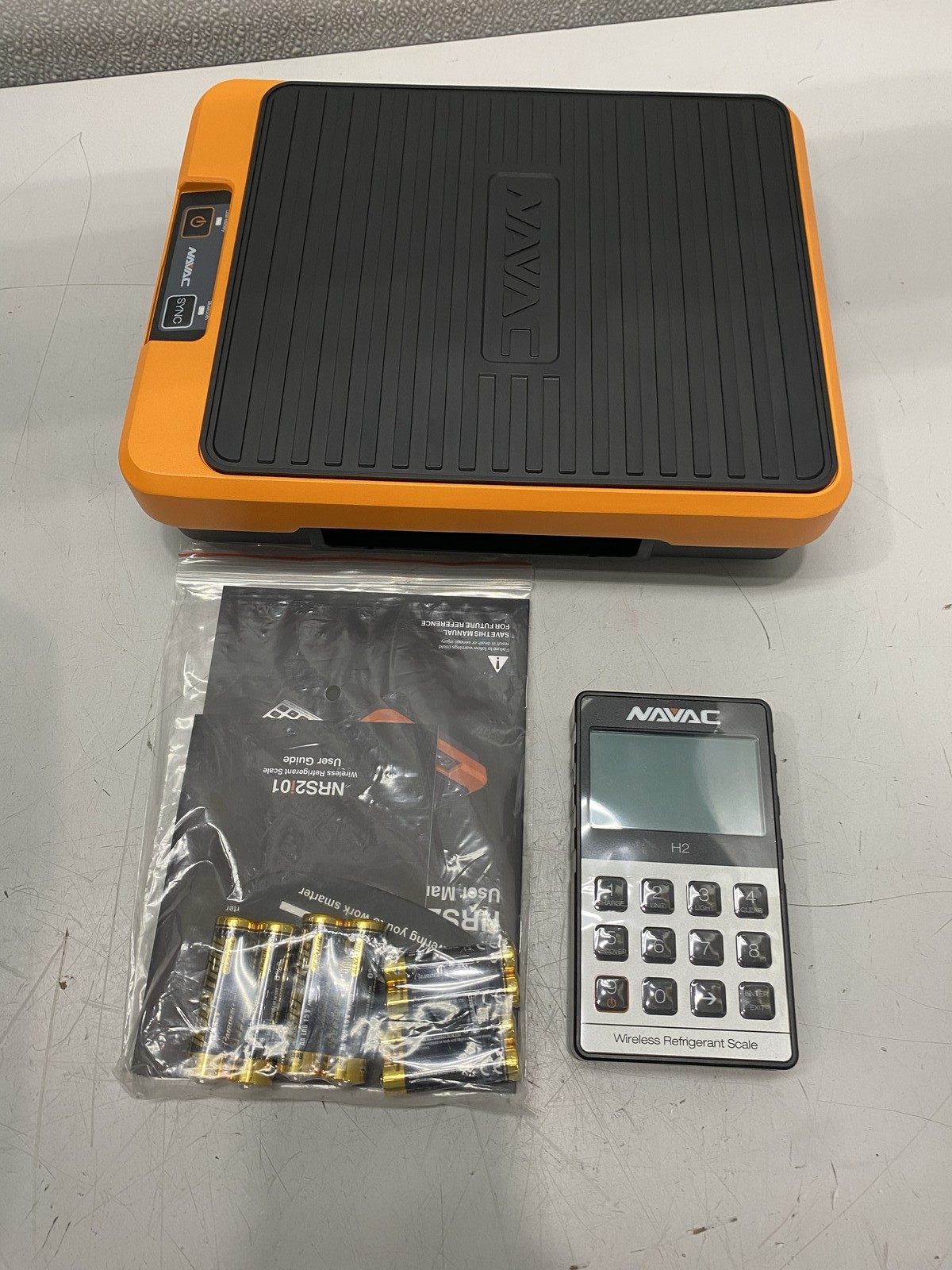 NAVAC NRS2i01 Wireless Refrigerant Scale - Bluetooth, 220 lb Capacity