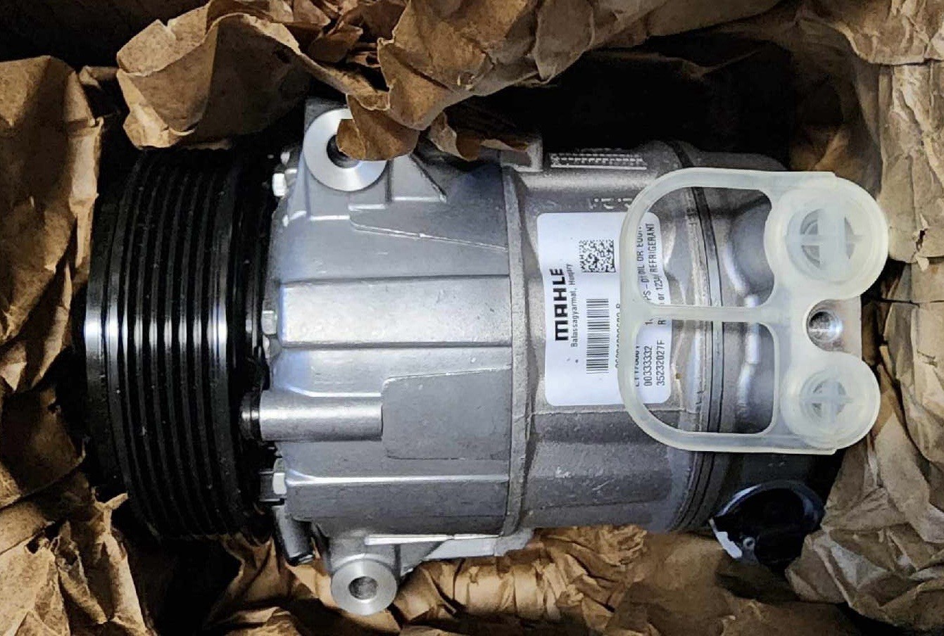 Brand New In Box Maserati Air Conditions Compressor 954108