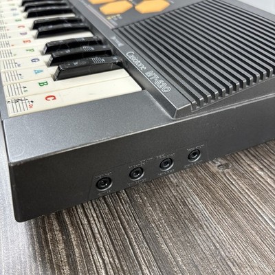 Casio Casiotone MT-520 Synthesizer Electronic Keyboard w/ drum pad
