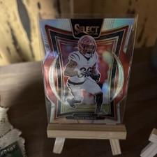 2024 Panini Select Chase Brown #18 Concourse Silver Prizm Die-Cut Bengals