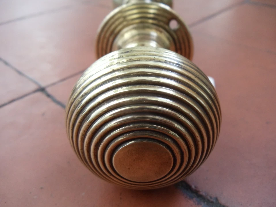 Antique restored brass Beehive rim lock handles, restored and ready to fit - Image 3 of 4