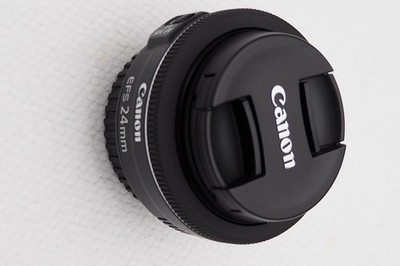 CANON LENS EF-S 24mm  1:.2.8  STM , neuwertige Zustand