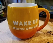 Dunkin Donuts Wake Up Drink Dunkin Be Awesome w Peace Sign Mug 20 oz Orange 2019