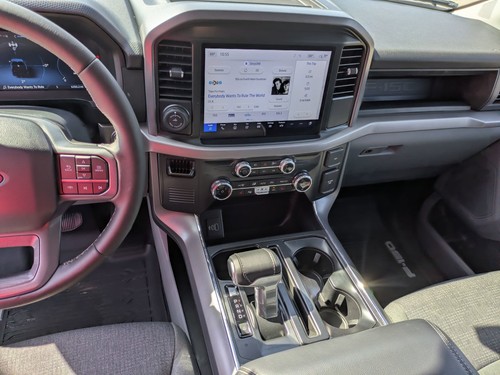 2025 Ford F-150 Lightning XLT - Picture 23 of 40