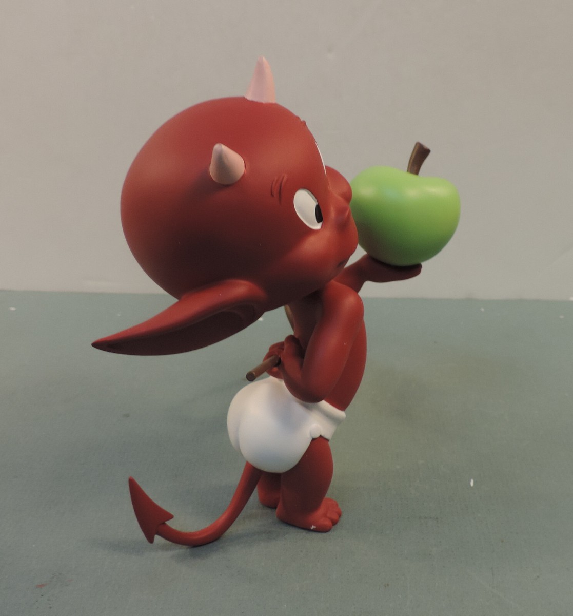Hot Stuff  Harvey Comics  - Démons Et Merveilles 4inch Resin Figure   Hot Stuff Snake Charmer P Image 365121 Grande
