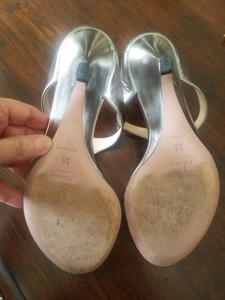 Sandalias Prada plateadas metálicas tacón cuñas talla 35 Foto 4 de 4