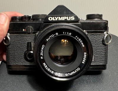 Vtg Olympus OM-1 35mm Film Camera + 50mm f1.8 Auto-S Zuiko **READ