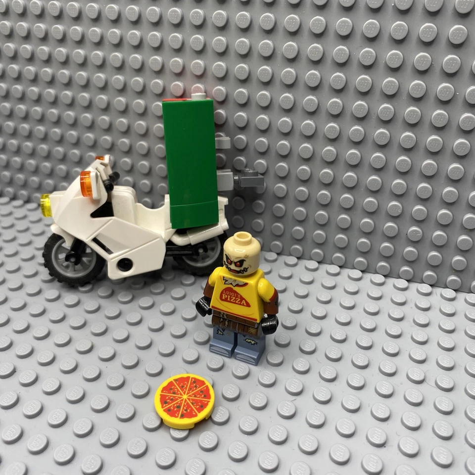 LEGO Replacement pieces Lego Batman Scarecrow Pizza Delivery From Set 70910 Foto 3 de 4