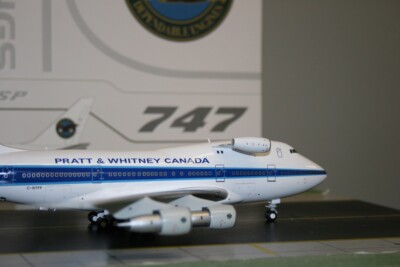 1/200 インフライト　ブラニフ　ボーイング747 Amazon.com: Flight Miniatures Inflight 200 Braniff Ultra Orange