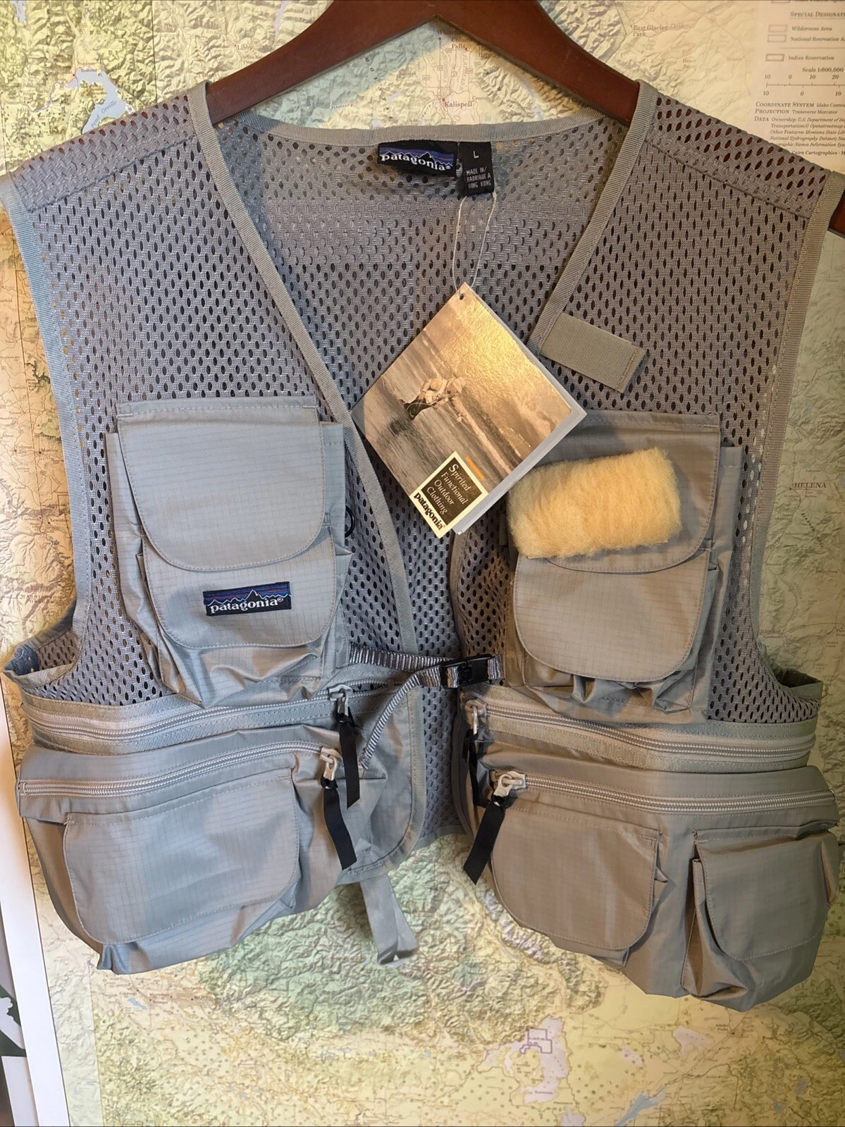Patagonia Mesh Fly Fishing Vest 1990 vintage L
Opens in a new window or tab