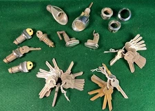 Vintage Ford GM Car Auto Door Trunk Lock  Ignition Keys Parts Lot