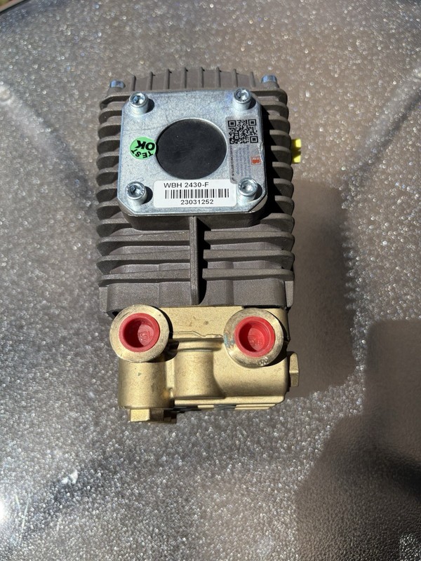 Bertolini WBH 2430-F Pressure Washer Pump for Hot/Cold - New open box