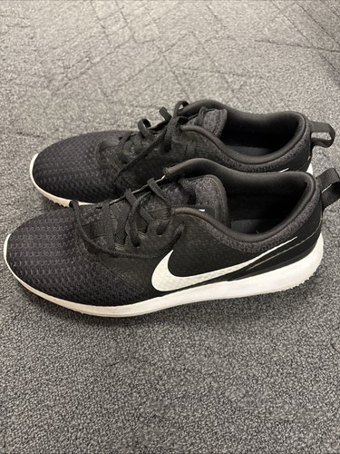 Nike Roshe G Golf Shoes Mens 10 Black White CD6065-001 Spikeless Athletic NICE