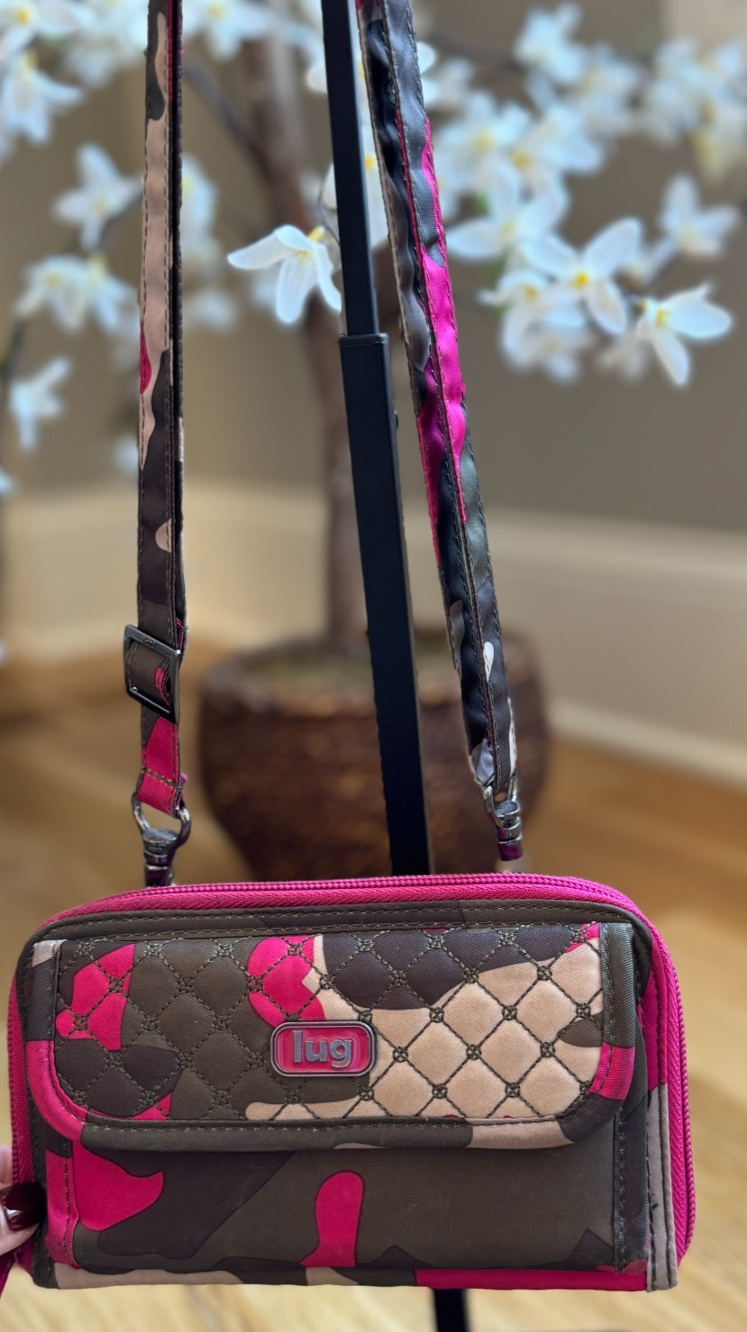 LUG Infinity Collection Kickflip Convertible Cros… - image 1