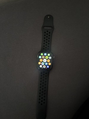 Apple Watch Series 6 44mm Smartwatch iOS schwarz Fluoroelastomerarmband