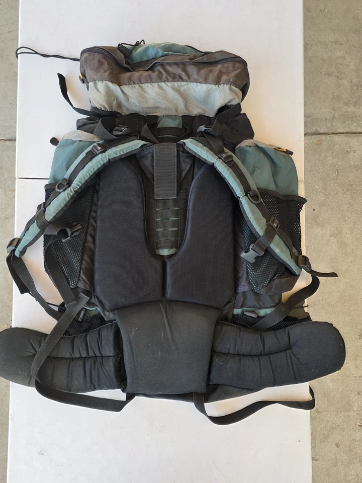 Mochila de Senderismo Jansport Cinturón de Cadera Marco Interno Grande Alto Verde Trail Foto 2 de 4