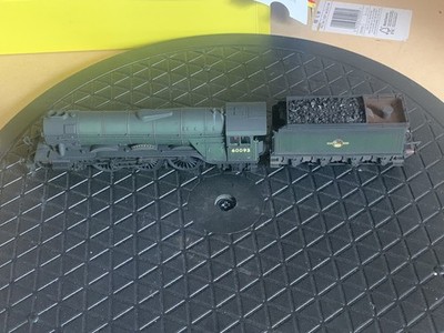 Hornby Klasse A3 umnummeriert 60093 Coronach Pro Weathered DCC ausgestattet 03