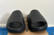 Adidas Yeezy slides "Onyx"
