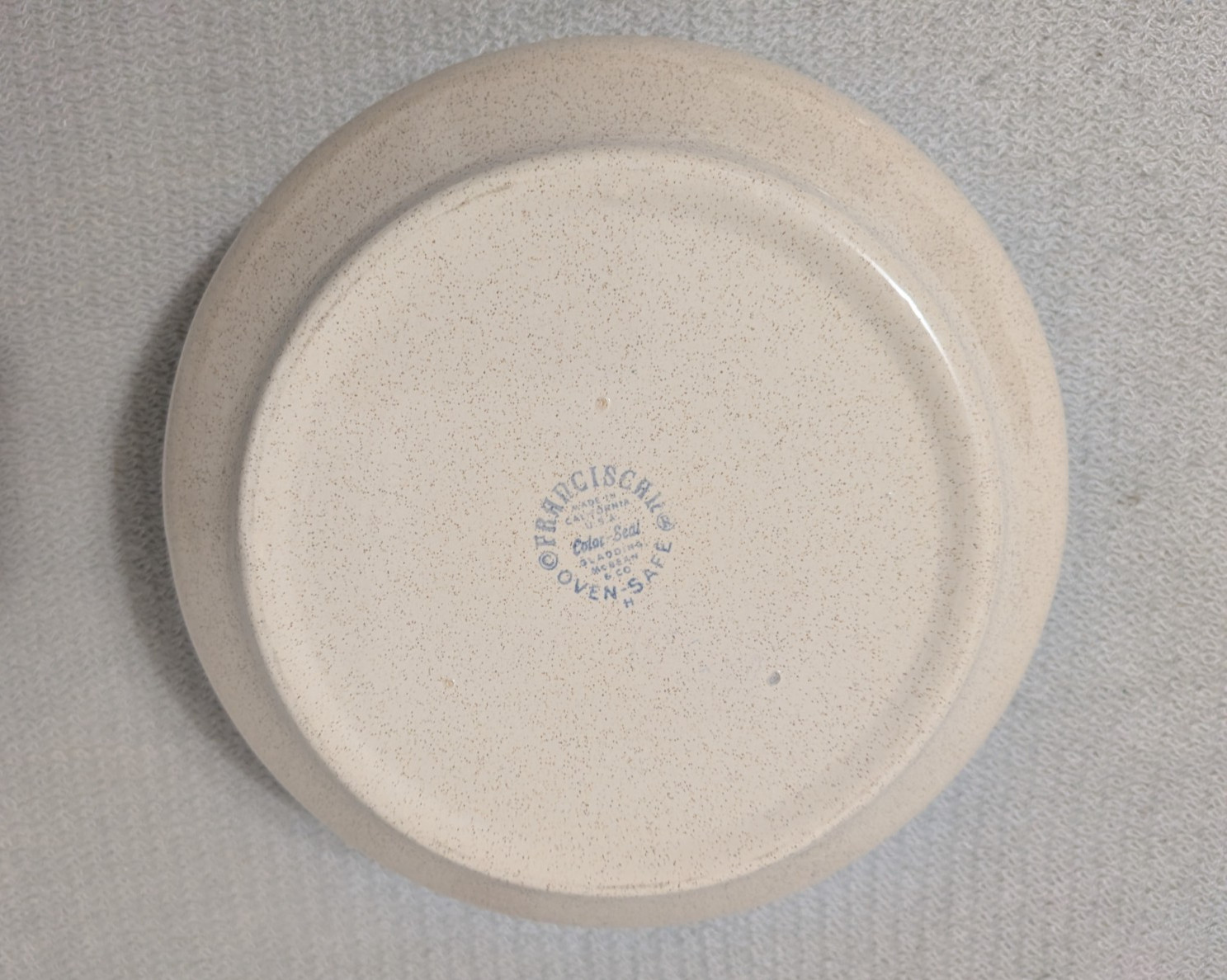 Franciscan Woodlore Mushroom Covered Casserole Dish -2 QT -MCM - GMB - Imperfect